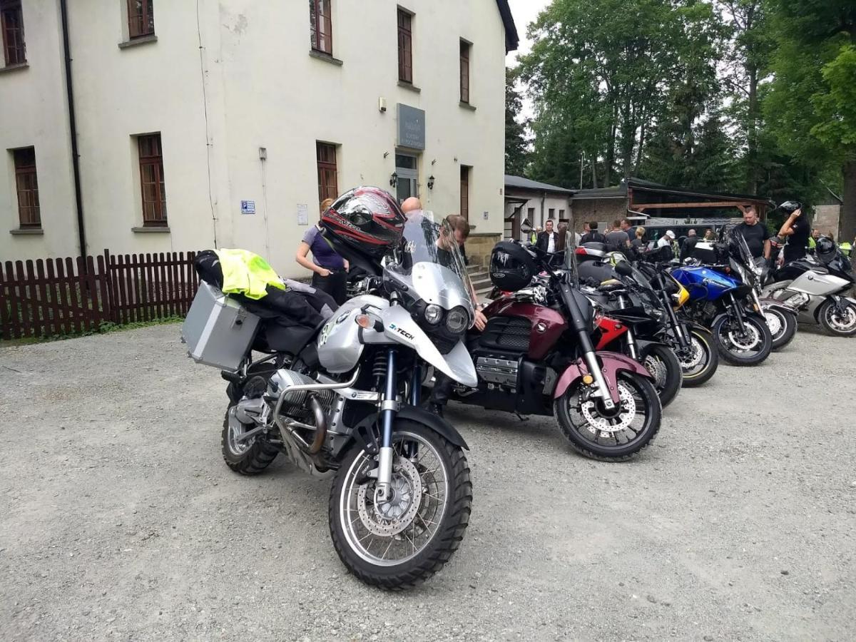 Osrodek Wypoczynkowy Radosno Hotel Sokolowsko Kültér fotó