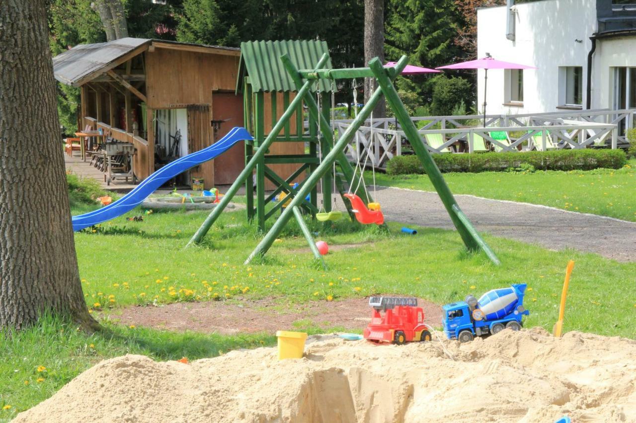 Osrodek Wypoczynkowy Radosno Hotel Sokolowsko Kültér fotó